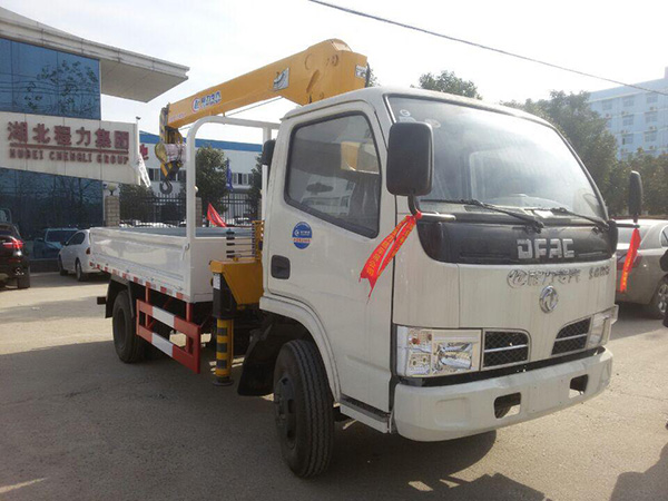 東風(fēng)多利卡3.4藍(lán)牌隨車吊 東風(fēng)多利卡3.4藍(lán)牌隨車吊