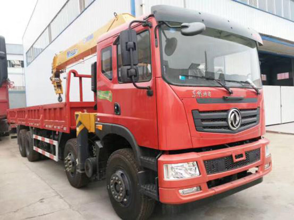 東風(fēng)征夢(mèng)前四后八輪隨車吊 東風(fēng)征夢(mèng)前四后八輪隨車吊