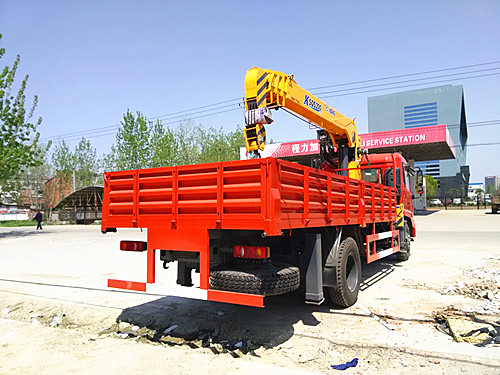 東風(fēng)天錦國五徐工6.3噸隨車吊