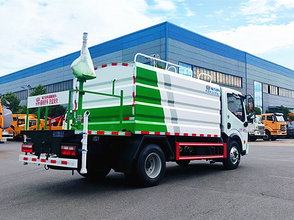 東風(fēng)專(zhuān)致藍(lán)牌抑塵車(chē) 東風(fēng)專(zhuān)致藍(lán)牌抑塵車(chē)