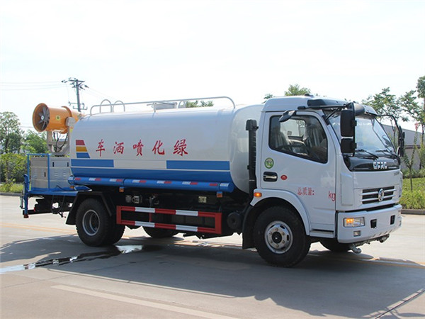 東風(fēng)多利卡D7霧炮車