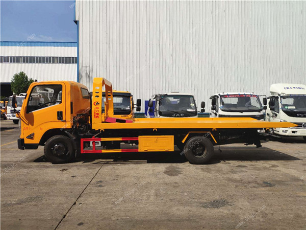 江鈴凱銳一拖二平板清障車(chē)