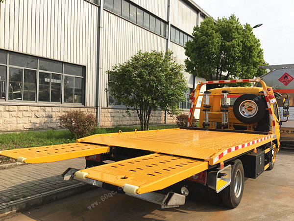 福田歐馬可一拖二藍(lán)牌清障車