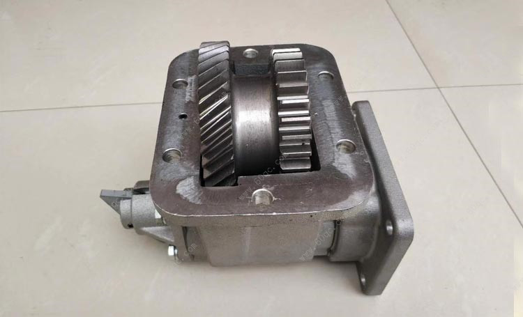 灑水車取力器，油罐車取力器