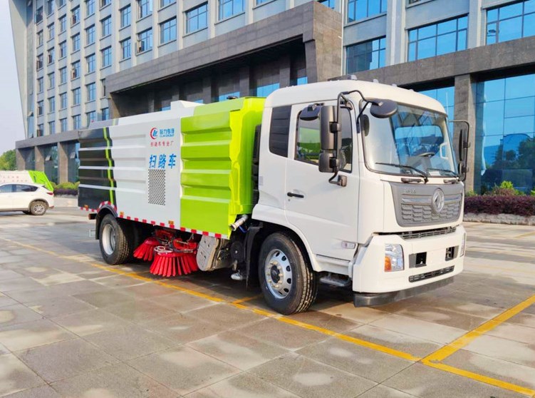 東風天錦12方掃路車