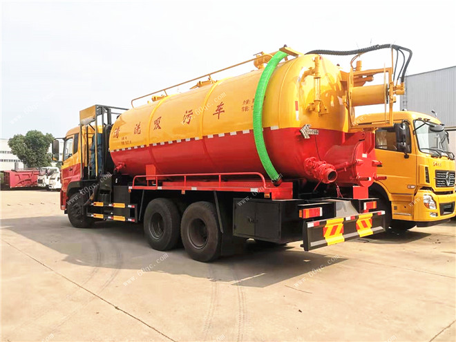東風(fēng)天龍后雙橋吸污車