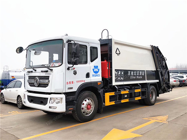 國(guó)六東風(fēng)多利卡D9壓縮垃圾車(chē)