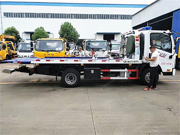 解放虎V藍(lán)牌一拖二清障車(chē)