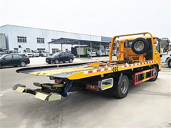 福田奧鈴一拖二藍(lán)牌清障車(chē)