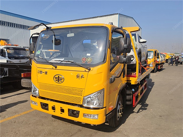 解放J6F藍(lán)牌一拖二清障車