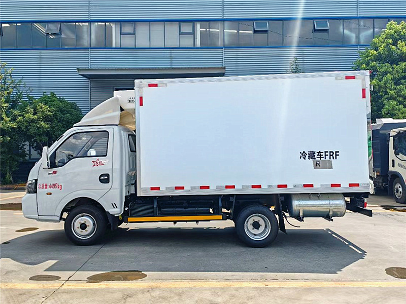 東風(fēng)途逸國(guó)六冷藏車