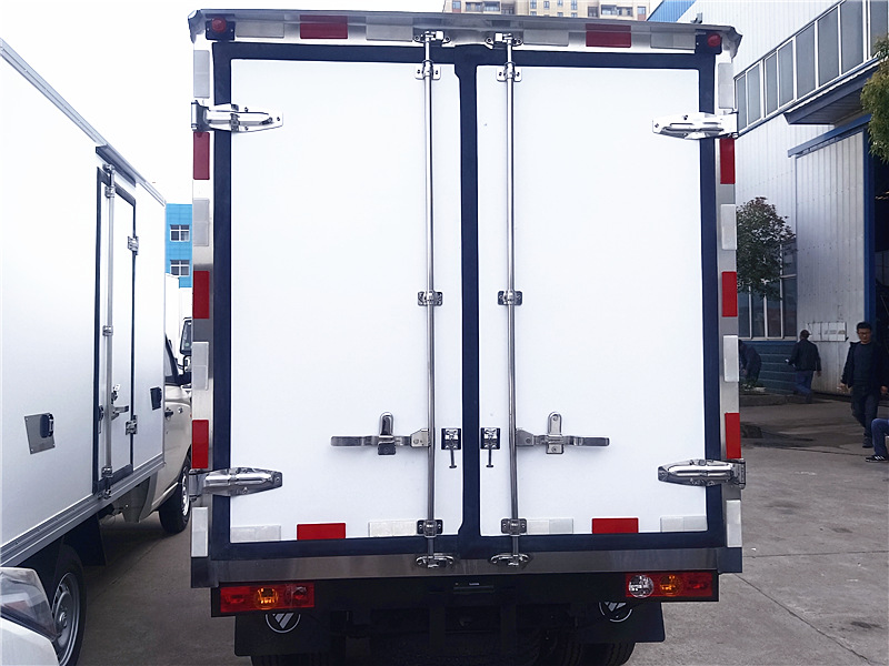 躍進(jìn)福星S80冷藏車