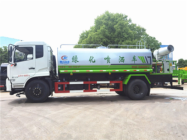 東風(fēng)天錦灑水霧炮車(chē)