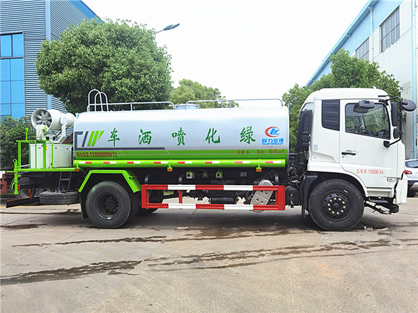 東風(fēng)天錦霧炮灑水車(chē)