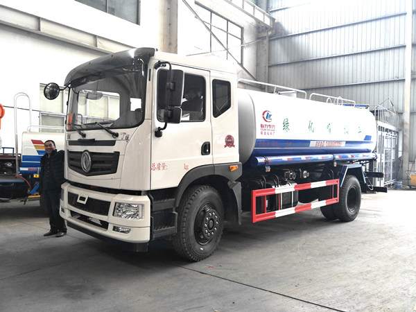 東風T5新款灑水車