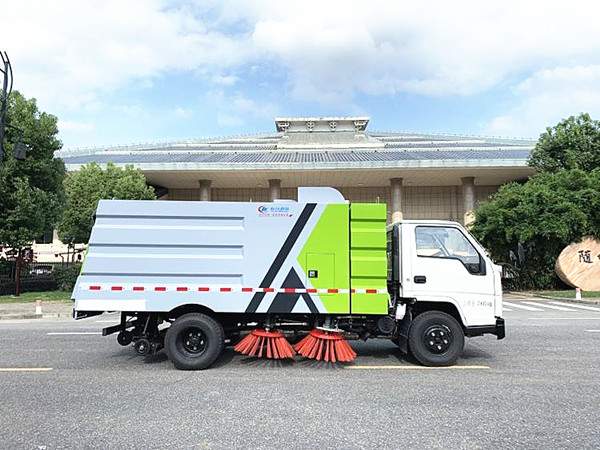 江鈴順達(dá)國六掃路車
