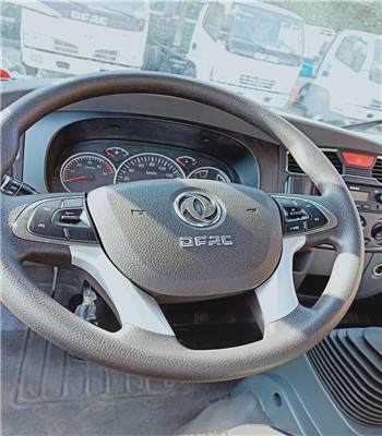 國六5噸灑水車方向盤